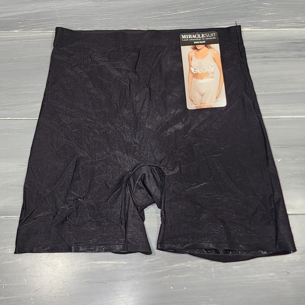 Miraclesuit Body Glow Bike Pant‎ Shapewear Black Size Medium Style 2426